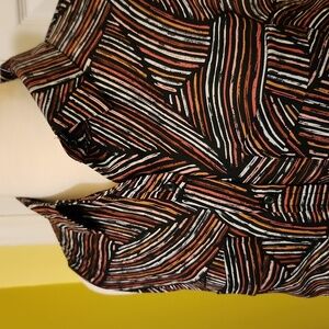 Sleeveless Tailored Print Blouse